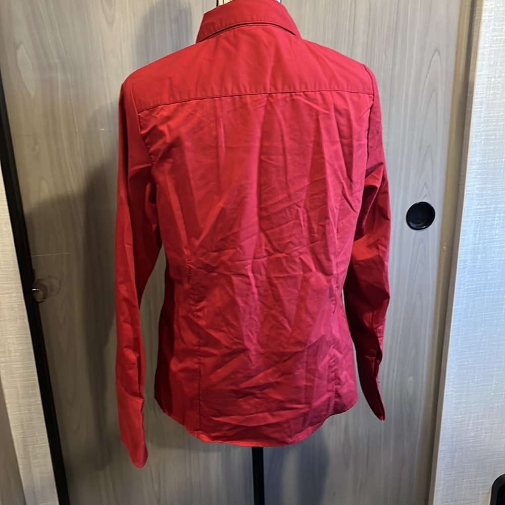 Red button down shirt - Picture 2 of 3